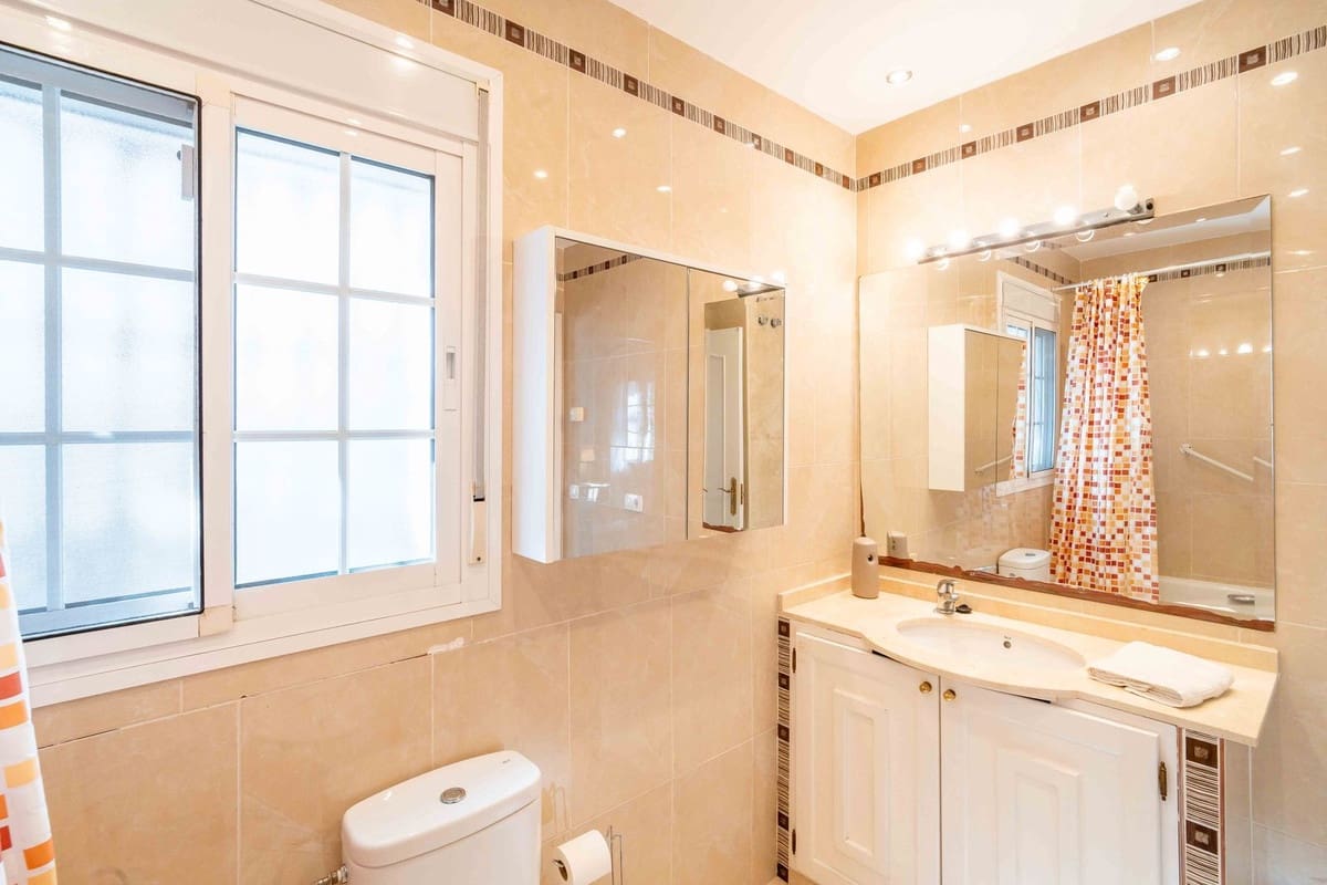 4 sypialnia Willa na sprzedaż w Alhaurin el Grande z basenem garażem - 549 000 € (Ref: 9685796)