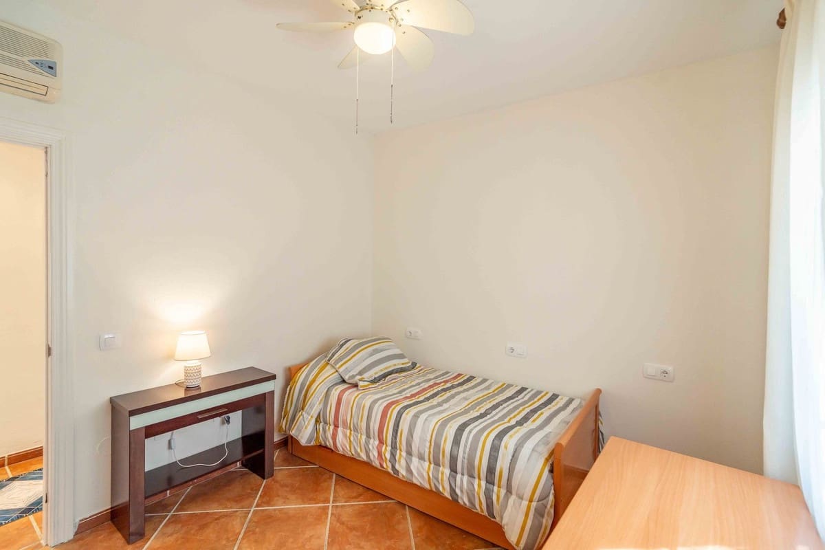 4 bedroom Villa for sale in Alhaurin el Grande with pool garage - € 549,000 (Ref: 9685796)