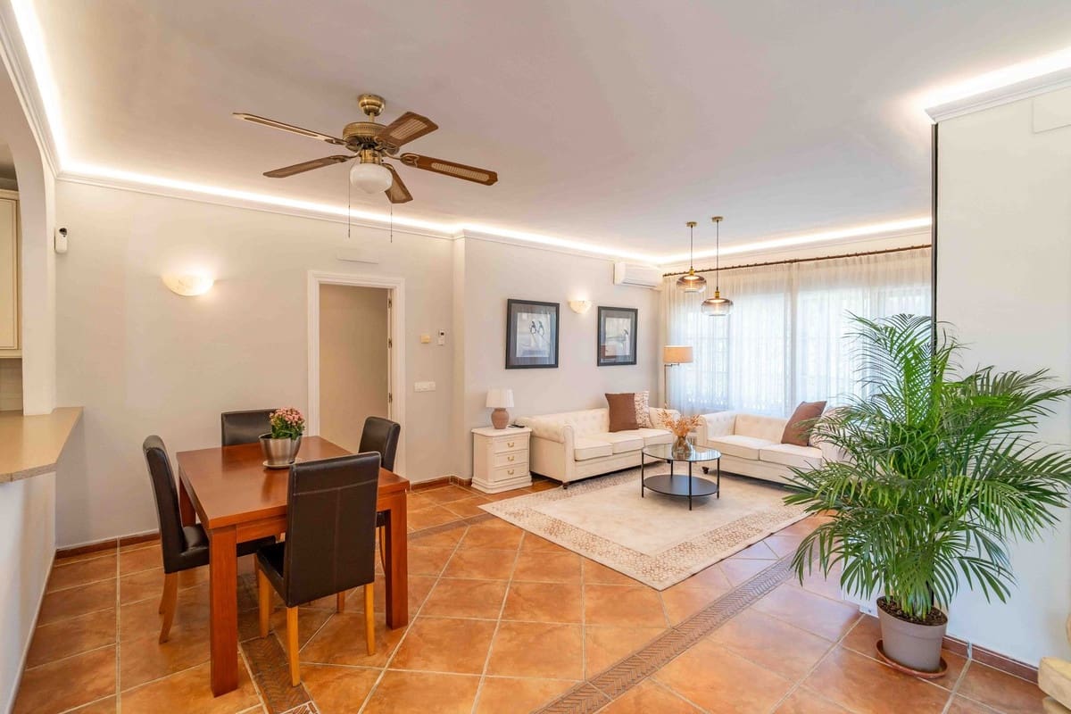 4 bedroom Villa for sale in Alhaurin el Grande with pool garage - € 549,000 (Ref: 9685796)