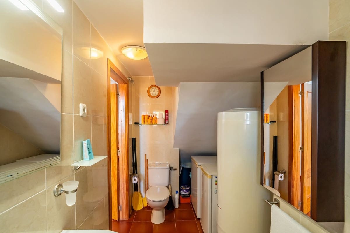 Pareado de 4 habitaciones en Riviera del Sol en venta con piscina - 498.000 € (Ref: 9700085)