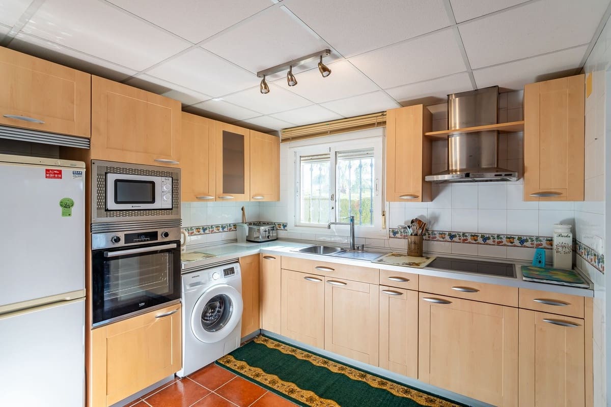 Pareado de 4 habitaciones en Riviera del Sol en venta con piscina - 498.000 € (Ref: 9700085)