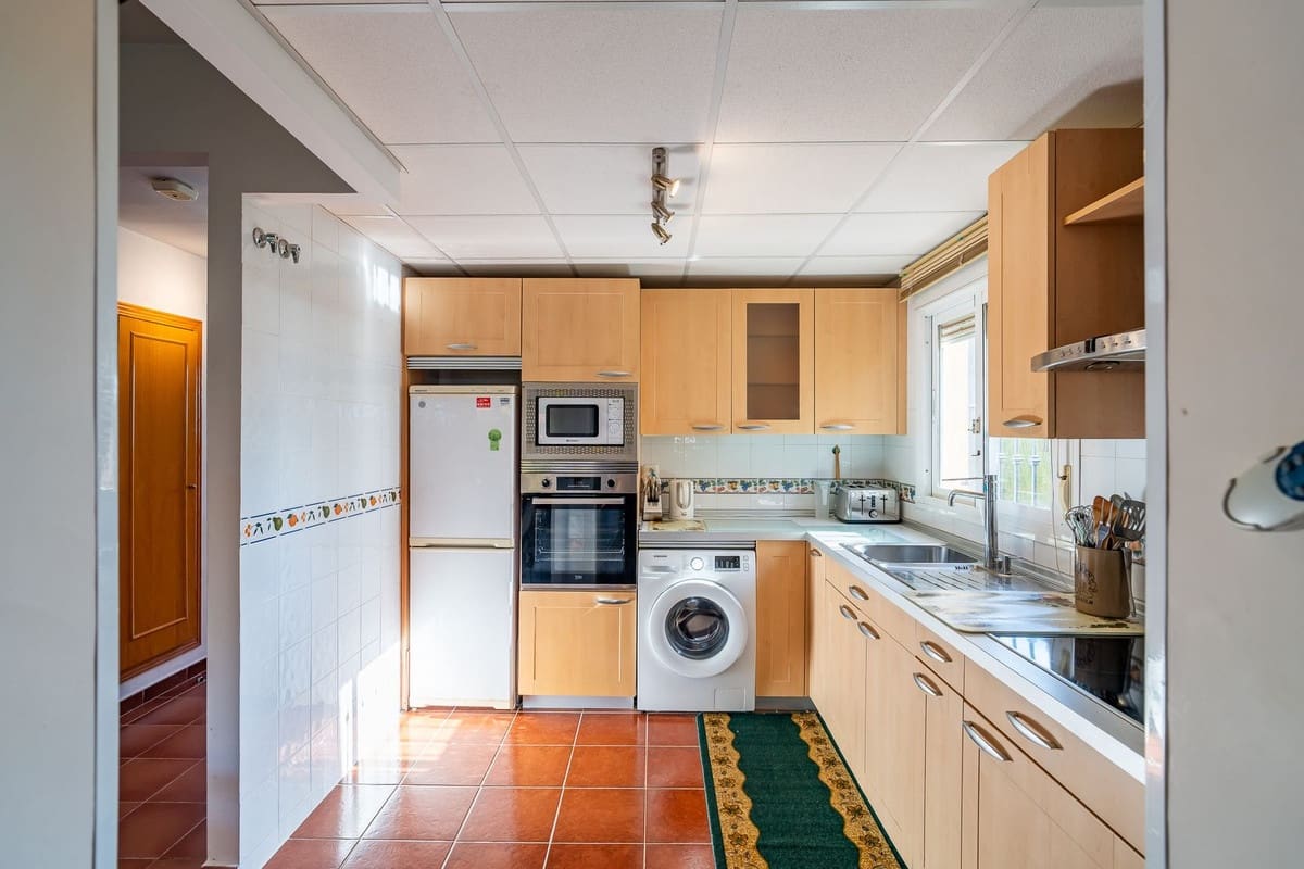 Pareado de 4 habitaciones en Riviera del Sol en venta con piscina - 498.000 € (Ref: 9700085)