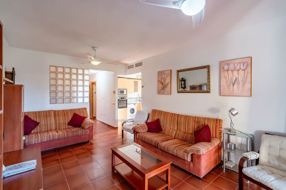 Pareado de 4 habitaciones en Riviera del Sol en venta con piscina - 498.000 € (Ref: 9700085)