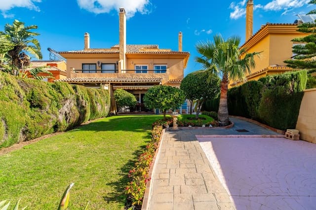 Pareado de 4 habitaciones en Riviera del Sol, Mijas en venta con piscina - 498.000 € (Ref: 9700085)