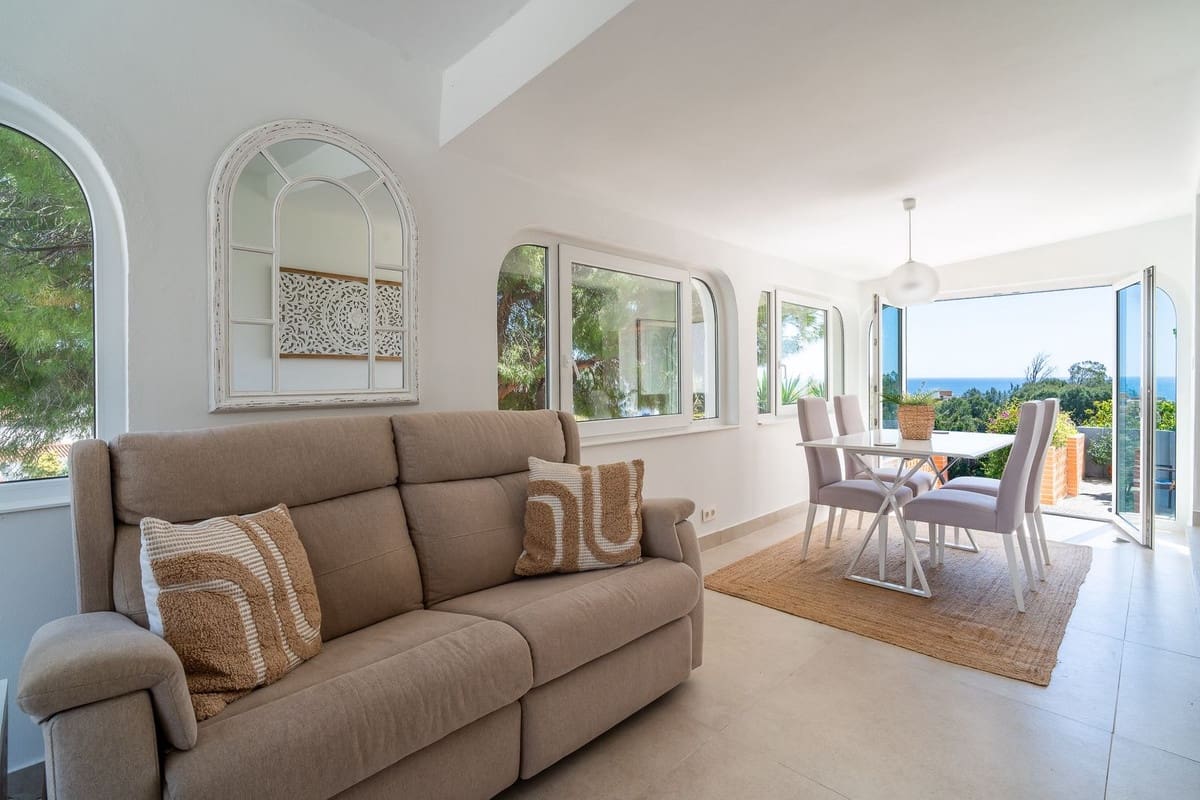 3 makuuhuone Huvila myytävänä paikassa Fuengirola mukana uima-altaan 
autotalli - 1 150 000 € (Ref: 9740197)