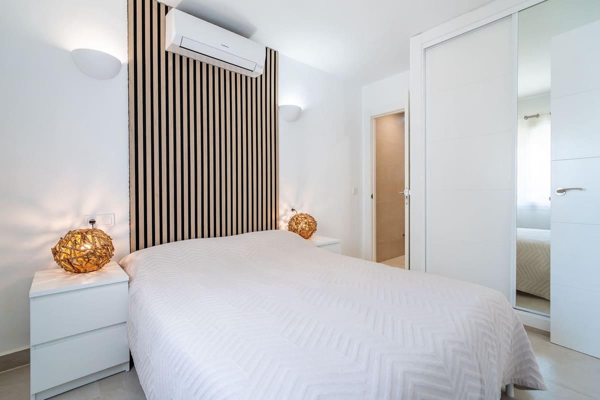 3 makuuhuone Huvila myytävänä paikassa Fuengirola mukana uima-altaan 
autotalli - 1 150 000 € (Ref: 9740197)