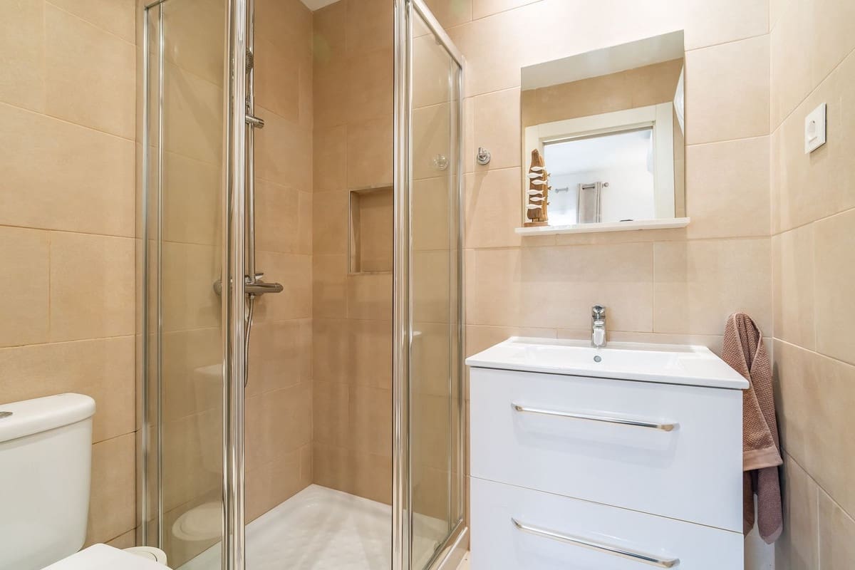 3 makuuhuone Huvila myytävänä paikassa Fuengirola mukana uima-altaan 
autotalli - 1 150 000 € (Ref: 9740197)