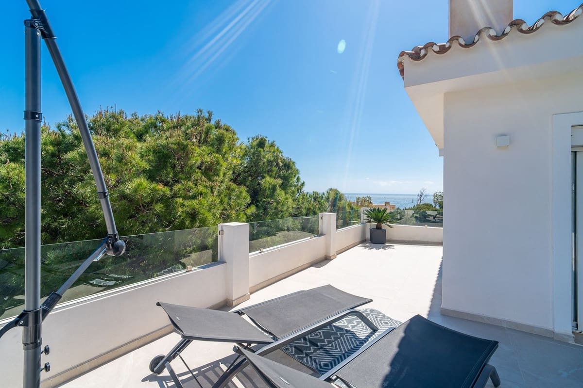 3 makuuhuone Huvila myytävänä paikassa Fuengirola mukana uima-altaan 
autotalli - 1 150 000 € (Ref: 9740197)