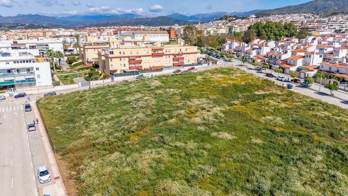 Building Plot for sale in Velez-Malaga - € 650,000 (Ref: 9764881)