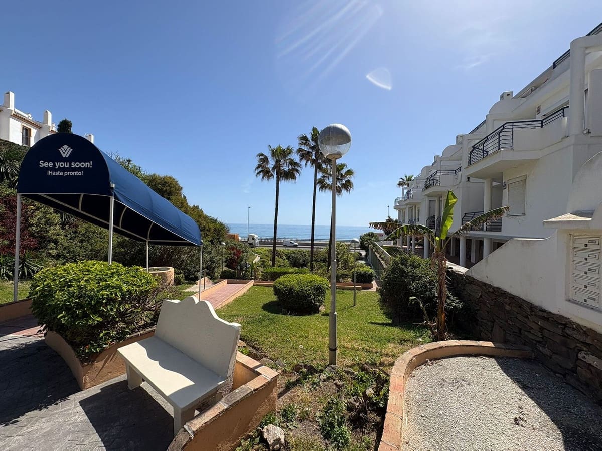 2 soveværelse Lejlighed til salg i Mijas Costa med garage - € 390.000 (Ref: 9770199)