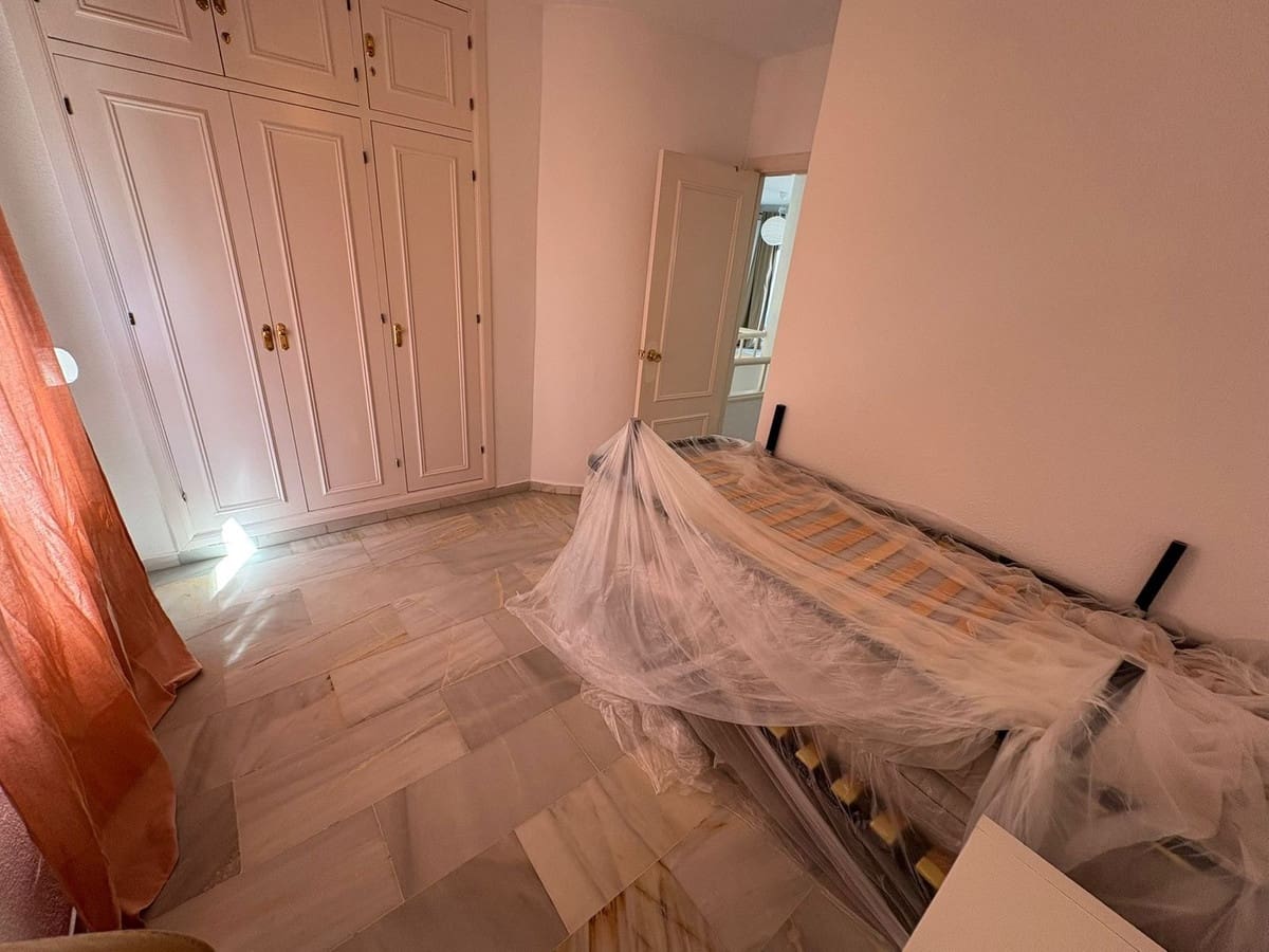 2 soveværelse Lejlighed til salg i Mijas Costa med garage - € 390.000 (Ref: 9770199)