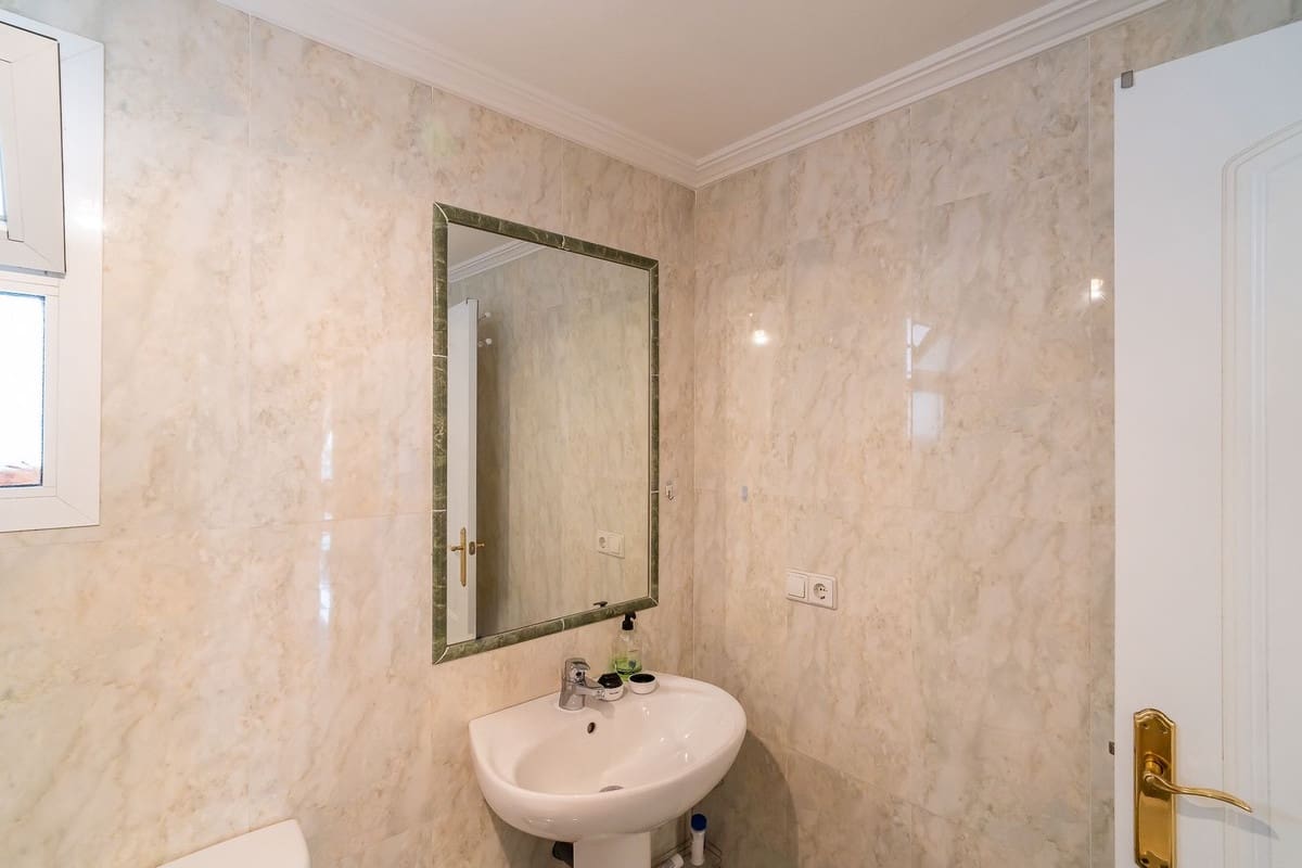 3 chambre Appartement à vendre à Mijas Costa avec piscine garage - 399 000 € (Ref: 9795616)