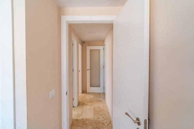 2 bedroom Apartment for sale in Fuengirola with pool garage - € 330,000 (Ref: 9805225)