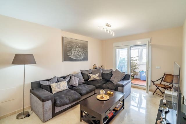 2 bedroom Apartment for sale in Fuengirola with pool garage - € 330,000 (Ref: 9805225)