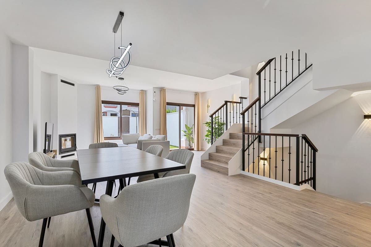 5 chambre Maison de Ville à vendre à Bahia de Casares - 685 000 € (Ref: 9838674)