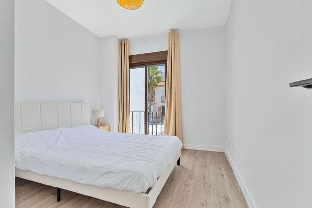 5 makuuhuone Omakotitalo myytävänä paikassa Bahia de Casares, Casares - 675 000 € (Ref: 9838674)