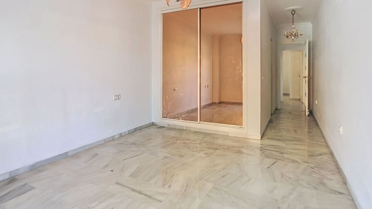 3 Zimmer Apartment zu verkaufen in Fuengirola mit Pool - 539.000 € (Ref: 9863722)