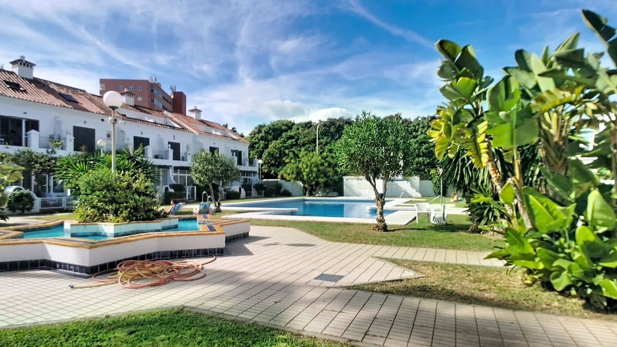 3 Zimmer Apartment zu verkaufen in Fuengirola mit Pool - 539.000 € (Ref: 9863722)