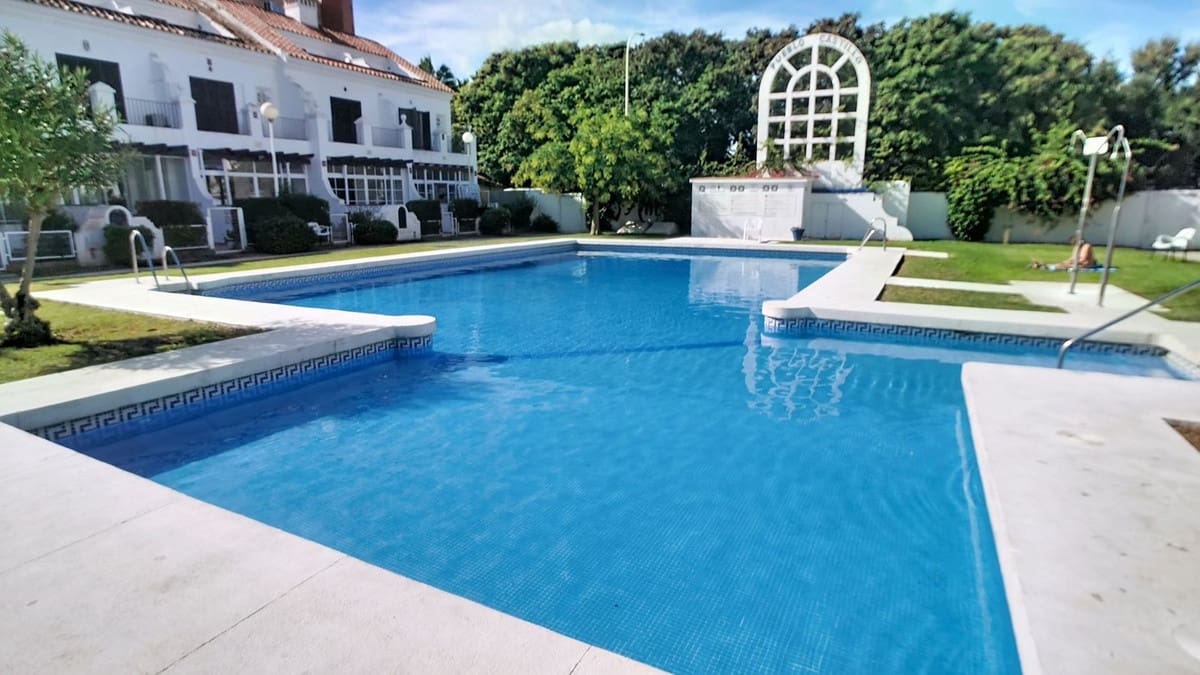 3 Zimmer Apartment zu verkaufen in Fuengirola mit Pool - 539.000 € (Ref: 9863722)