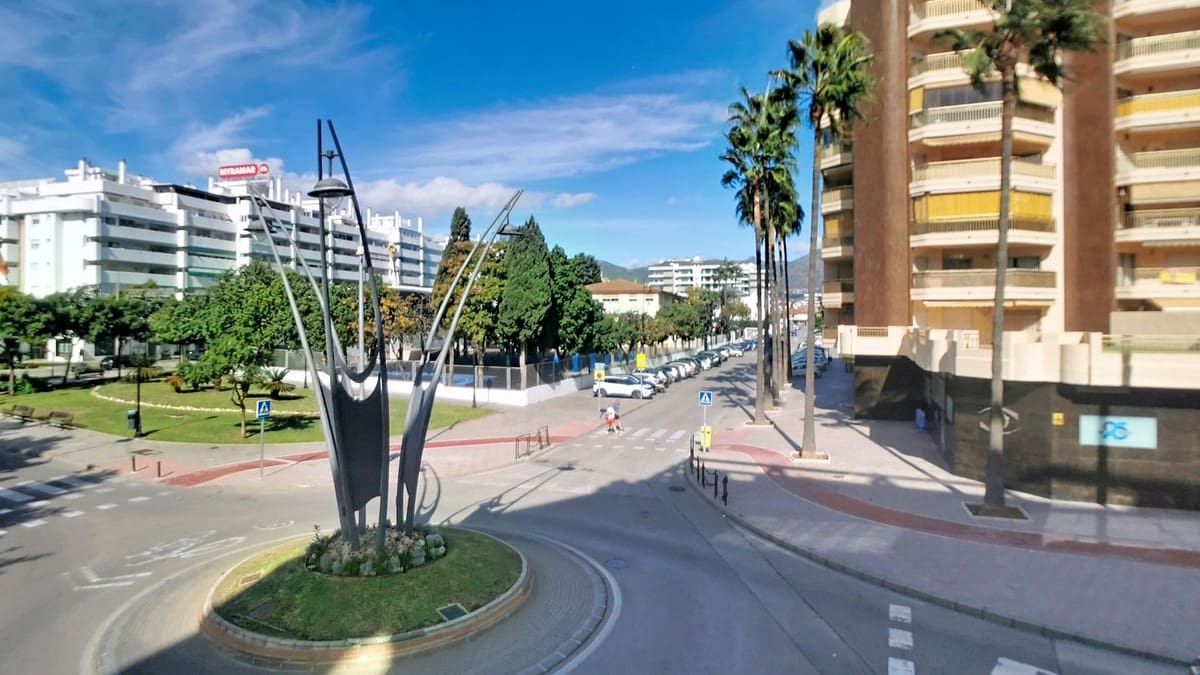 3 Zimmer Apartment zu verkaufen in Fuengirola mit Pool - 539.000 € (Ref: 9863722)