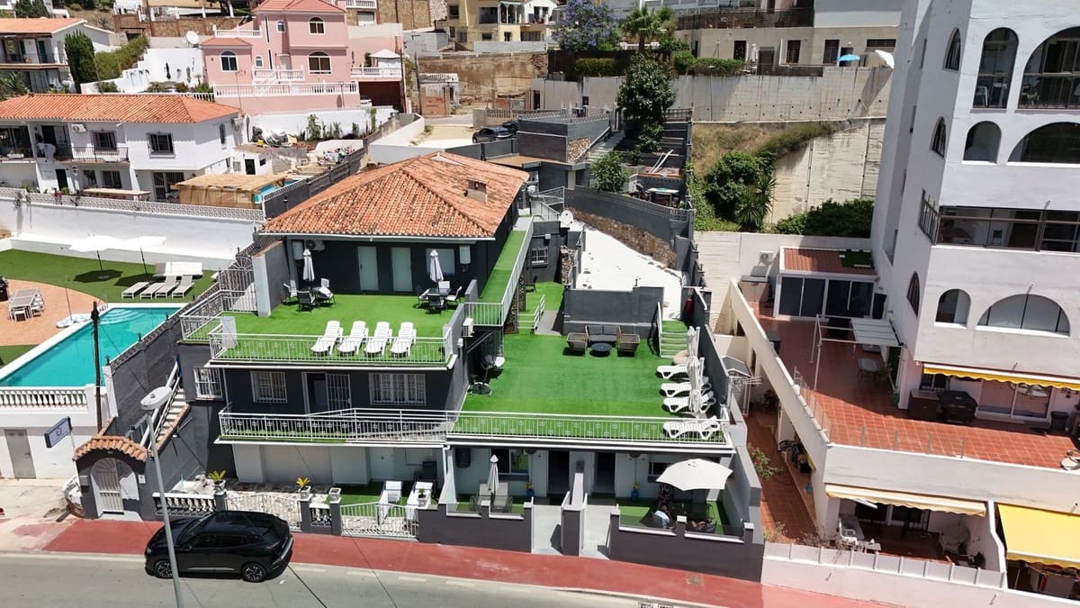 13 quarto Hotel para venda em Fuengirola com garagem - 1 850 000 € (Ref: 9879721)