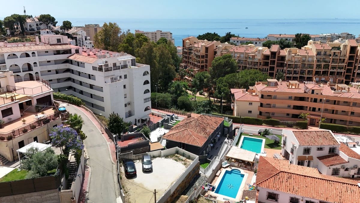 13 quarto Hotel para venda em Fuengirola com garagem - 1 850 000 € (Ref: 9879721)