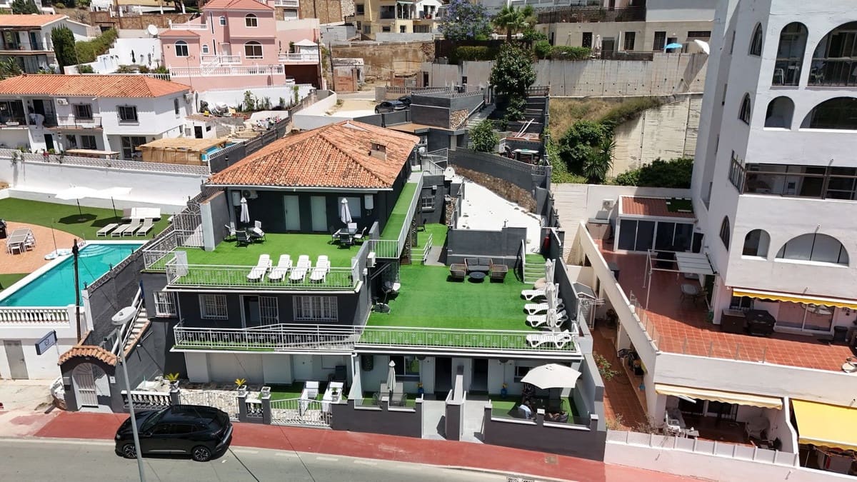 13 quarto Hotel para venda em Fuengirola com garagem - 1 850 000 € (Ref: 9879721)