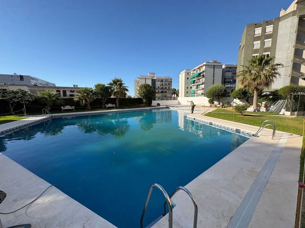 1 quarto Apartamento para venda em Arroyo de la Miel com piscina garagem - 259 000 € (Ref: 9879881)