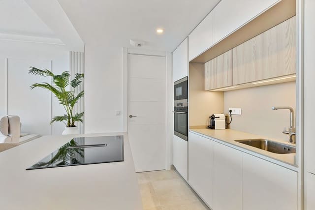 2 chambre Appartement à vendre à Fuengirola avec piscine garage - 750 000 € (Ref: 9889138)