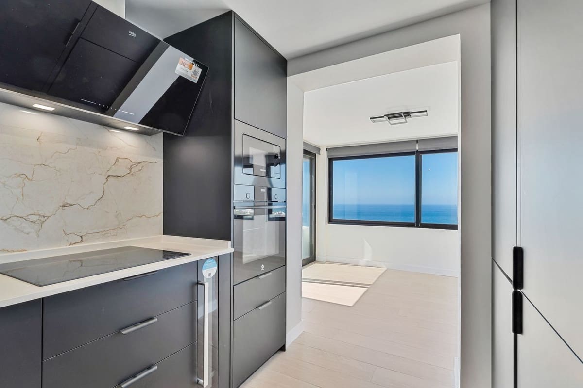 3 bedroom Penthouse for sale in Mijas Costa with pool - € 559,000 (Ref: 9893082)