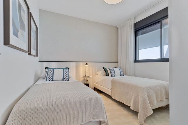 Apartamento de 2 habitaciones en Fuengirola en venta con piscina garaje - 885.000 € (Ref: 9902458)