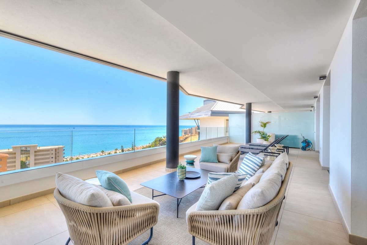 3 soveværelse Lejlighed til salg i Fuengirola med swimmingpool garage - € 1.850.000 (Ref: 9902459)