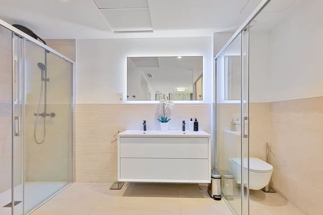 3 soveværelse Lejlighed til salg i Fuengirola med swimmingpool garage - € 1.850.000 (Ref: 9902459)