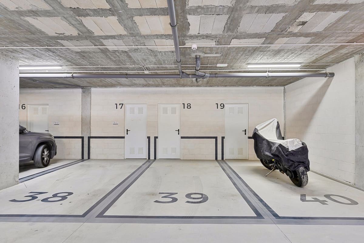 3 soveværelse Lejlighed til salg i Fuengirola med swimmingpool garage - € 1.850.000 (Ref: 9902459)