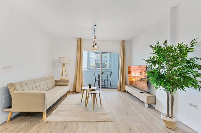 Apartamento de 3 habitaciones en Fuengirola en venta con piscina - 379.000 € (Ref: 9908949)