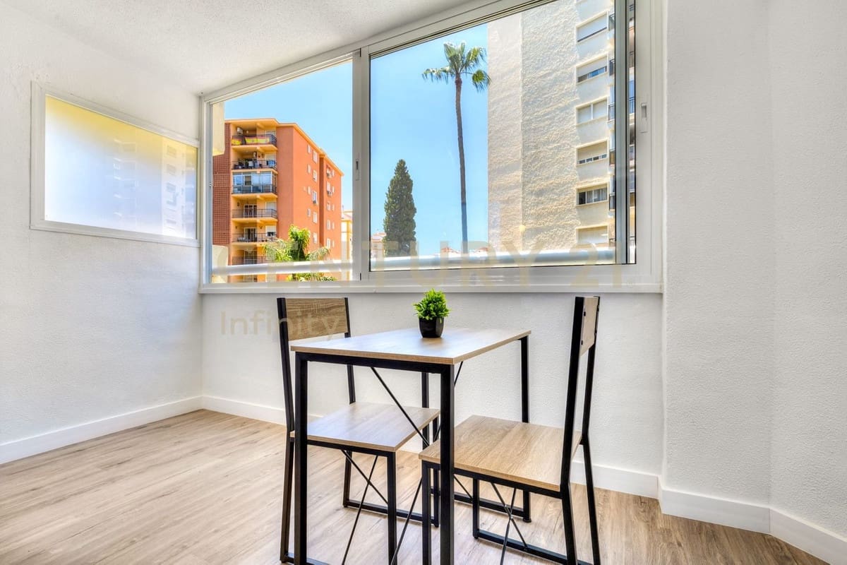 3 soveværelse Lejlighed til salg i Fuengirola med swimmingpool - € 379.000 (Ref: 9908949)