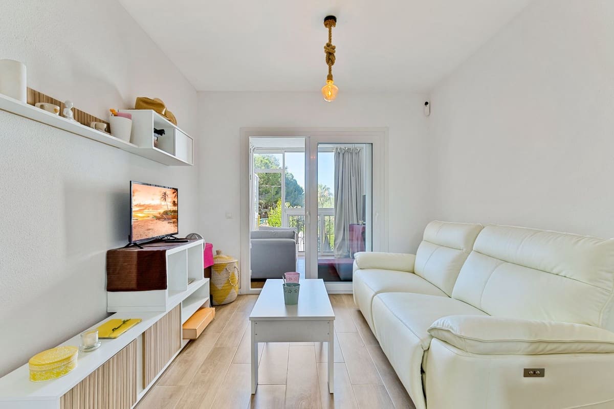 Apartamento de 1 habitación en El Faro en venta con piscina garaje - 259.000 € (Ref: 9912472)