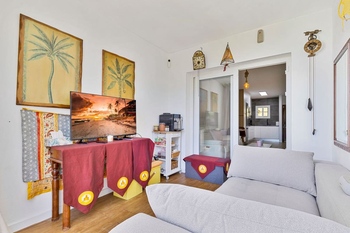 1 bedroom Apartment for sale in El Faro with pool garage - € 259,000 (Ref: 9912472)
