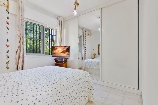 1 chambre Appartement à vendre à El Faro, Mijas avec piscine garage - 249 900 € (Ref: 9912472)