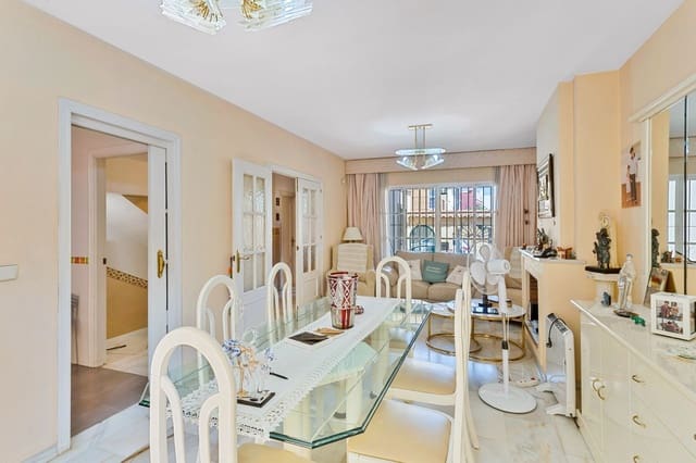 4 soveværelse Byhus til salg i Mijas med garage - € 495.000 (Ref: 9922718)