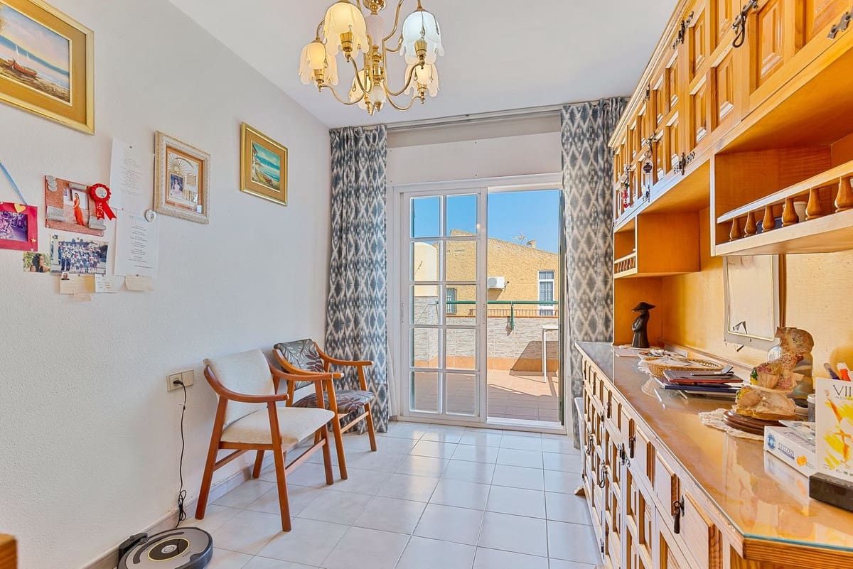 4 makuuhuone Omakotitalo myytävänä paikassa Mijas mukana 
autotalli - 495 000 € (Ref: 9922718)