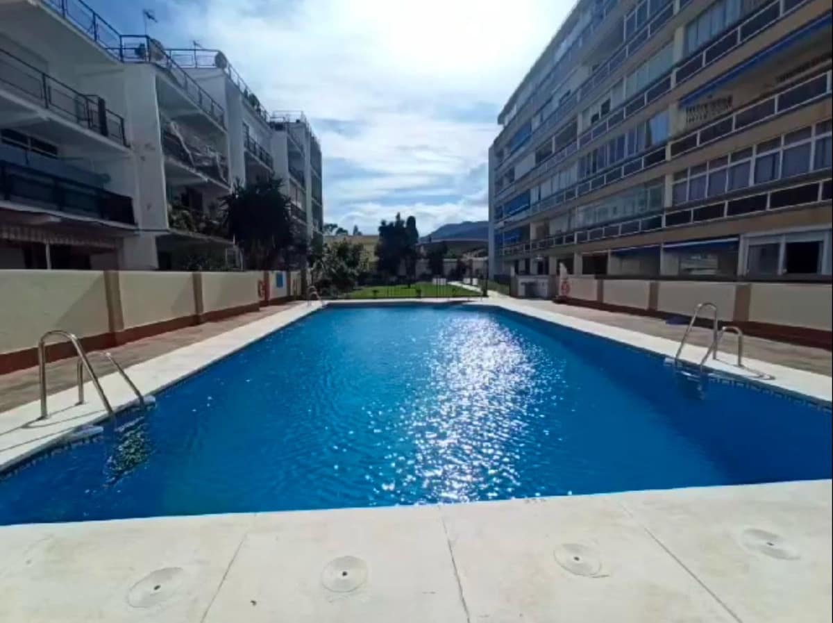 2 sypialnia Apartament na sprzedaż w Torremolinos z basenem - 199 000 € (Ref: 9942878)