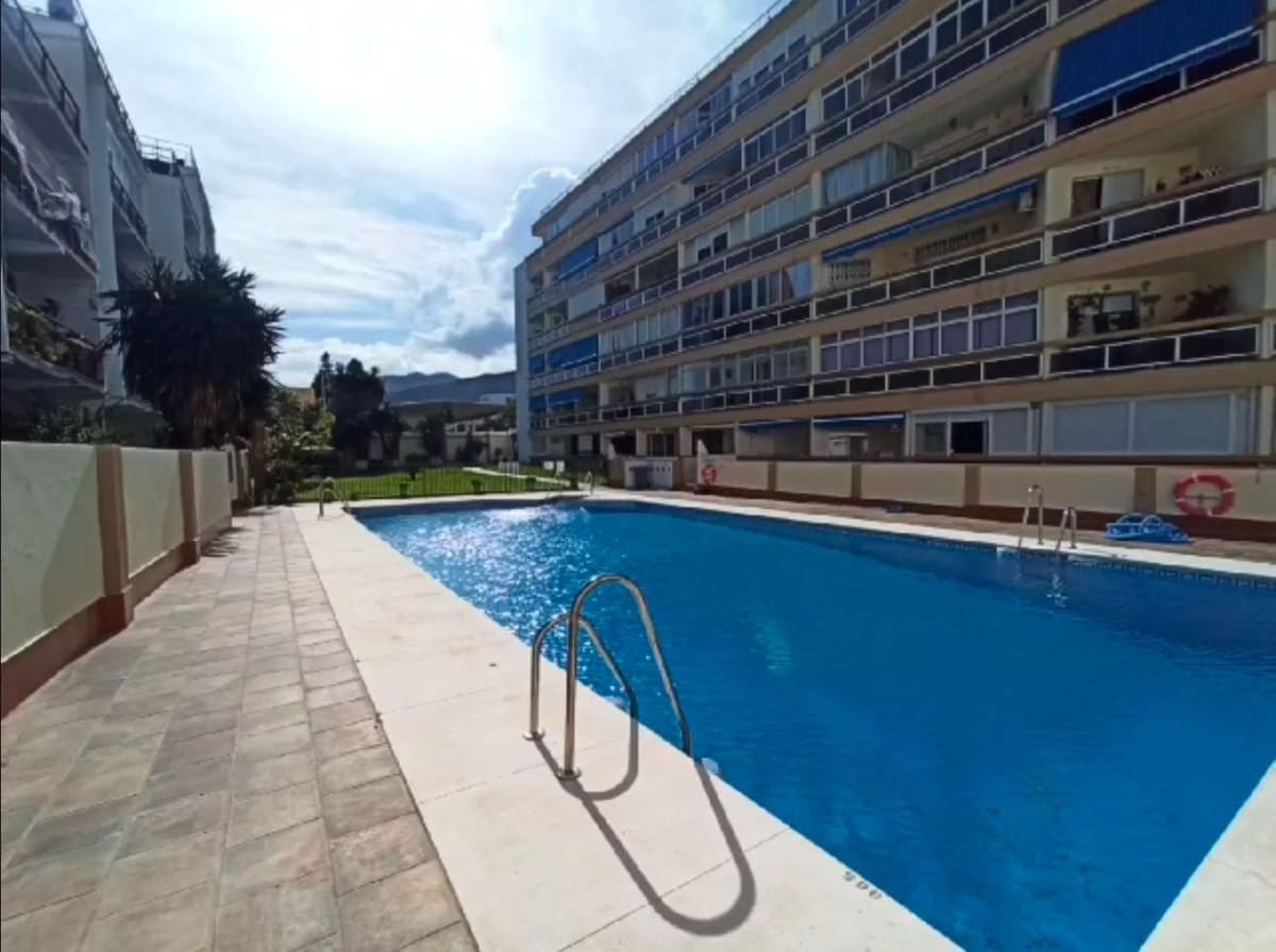 2 sypialnia Apartament na sprzedaż w Torremolinos z basenem - 199 000 € (Ref: 9942878)
