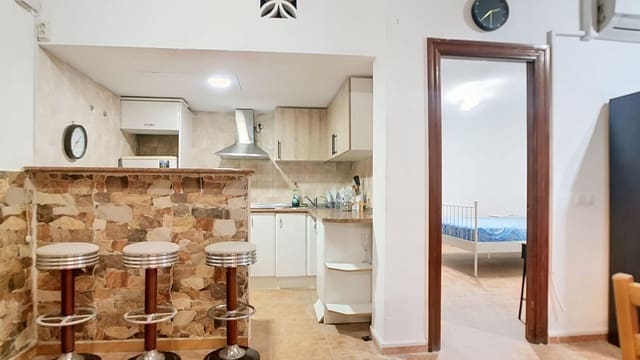 2 slaapkamer Appartement te koop in Torremolinos met zwembad - € 199.000 (Ref: 9942878)