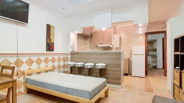 2 slaapkamer Appartement te koop in Torremolinos met zwembad - € 199.000 (Ref: 9942878)