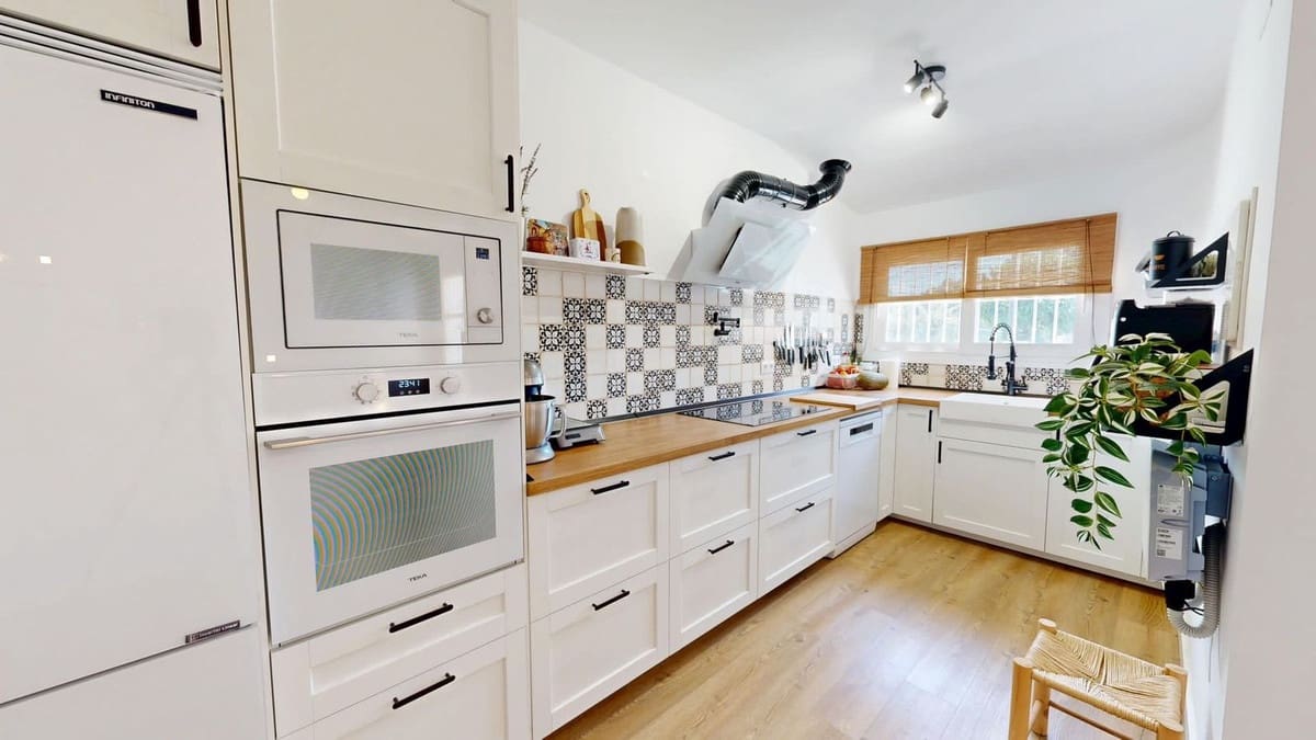 3 soverom Hus til salgs i Mijas Golf med svømmebasseng garasje - € 399 900 (Ref: 9965560)