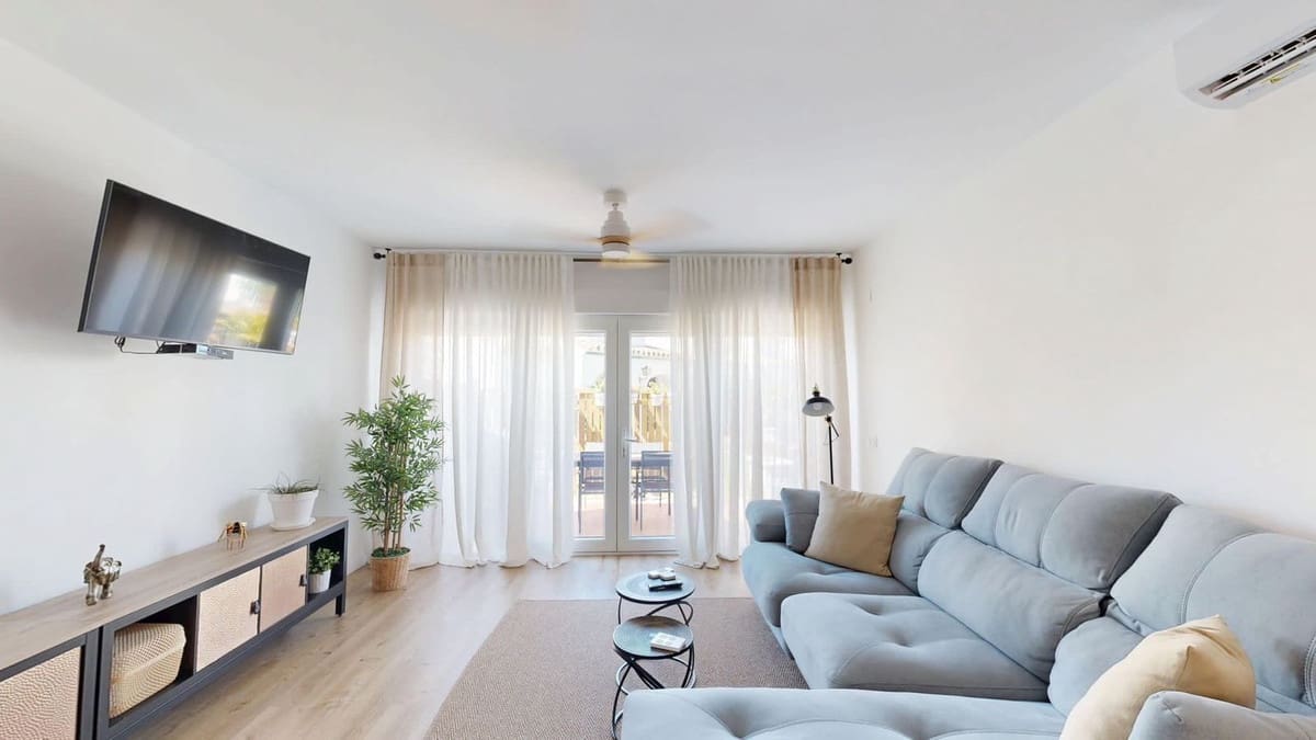 3 soverom Hus til salgs i Mijas Golf med svømmebasseng garasje - € 399 900 (Ref: 9965560)