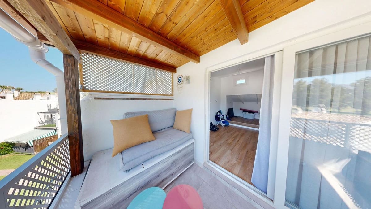 3 soverom Hus til salgs i Mijas Golf med svømmebasseng garasje - € 399 900 (Ref: 9965560)