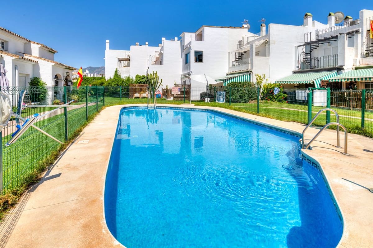 3 slaapkamer Huis te koop in Mijas Golf met zwembad garage - € 394.900 (Ref: 9965560)