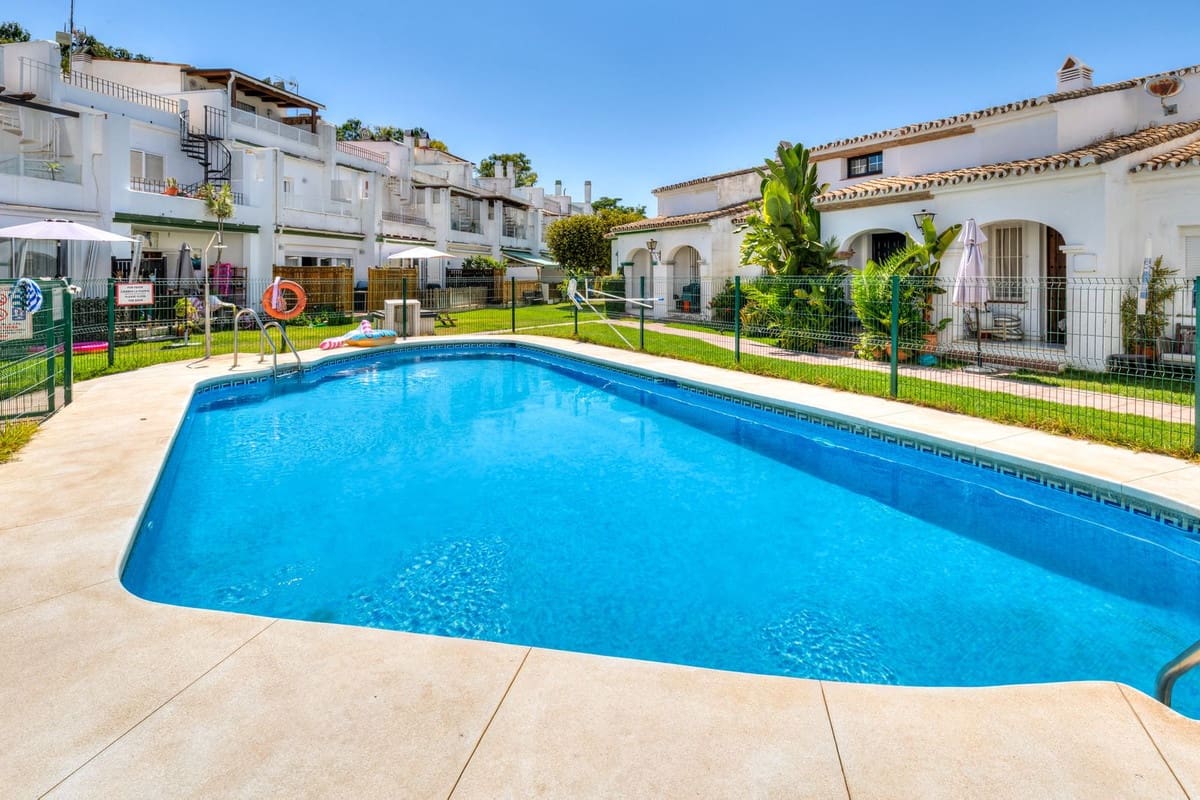 3 slaapkamer Huis te koop in Mijas Golf met zwembad garage - € 394.900 (Ref: 9965560)